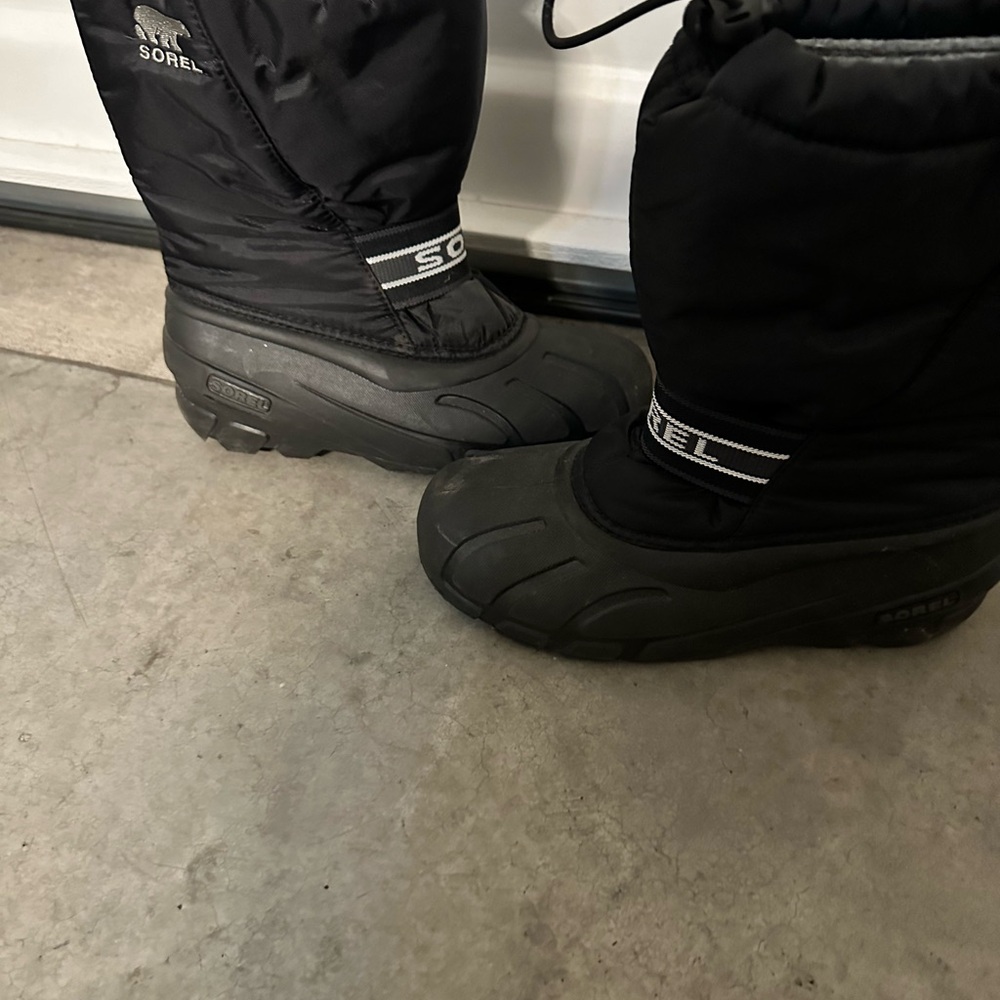 Big Kids Sorel Ski boots